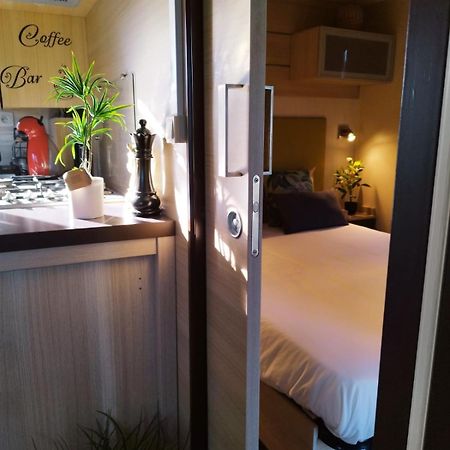 Villa Glamping Frog Farm Foz do Sousa Exterior foto