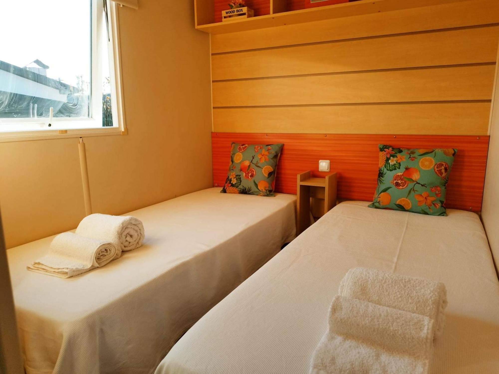 Villa Glamping Frog Farm Foz do Sousa Exterior foto